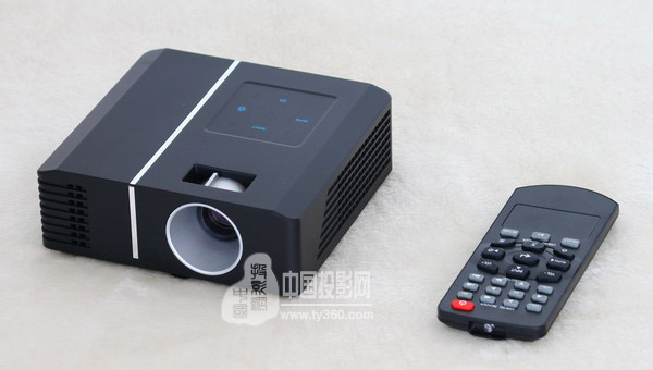 �W�OL-P160�������׼��Ƴ�HDMI�ӿڵ�LED��yͶӰ�C