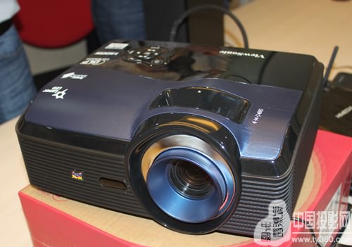 �����ع� �����׿�1080P��Ϲ�ԴͶӰ�C