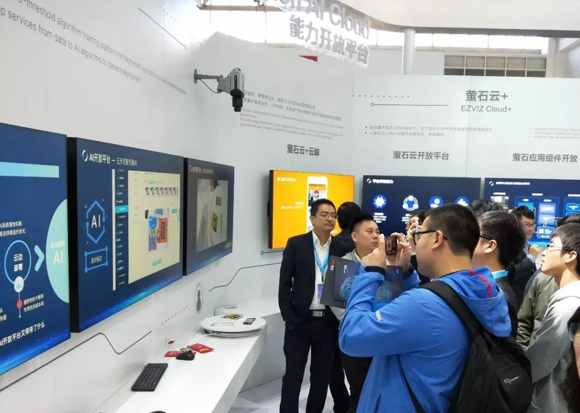 ̽�I2018����������ح������ҕչ�^�F�����r��