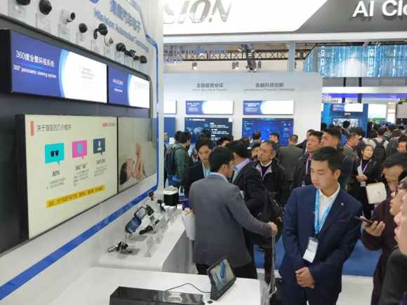 ̽�I2018����������ح������ҕչ�^�F�����r��