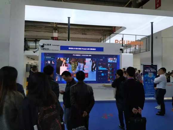 2018�걱��������¡���_Ļ Voury׿�A����LEDƴ�Ӵ���Ļ���ల����