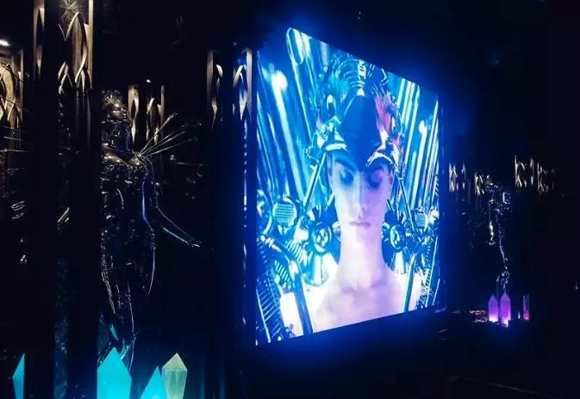 KTV����SEEMILE��ӛ����֮̎�����¾`��