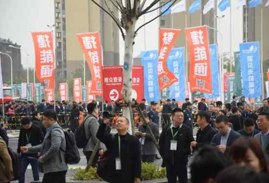 ��s�ϲ� ��75���Ї������b��չʾ���_Ļ