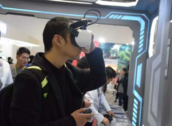 ��s�ϲ� ��75���Ї������b��չʾ���_Ļ