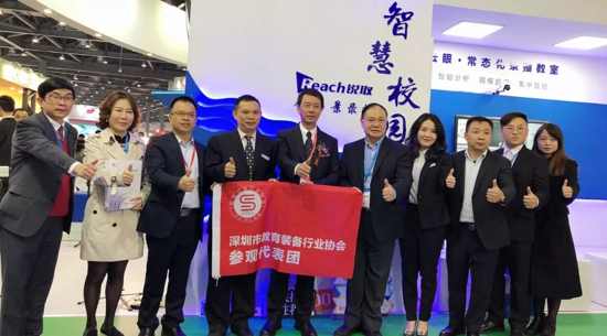 ����ȺӢ����Ӣ�۳ǣ��Jȡ�������ǻ�У�@�L������Ϣ��2.0�A�£�