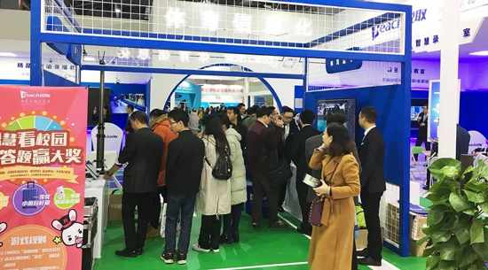 ����ȺӢ����Ӣ�۳ǣ��Jȡ�������ǻ�У�@�L������Ϣ��2.0�A�£�