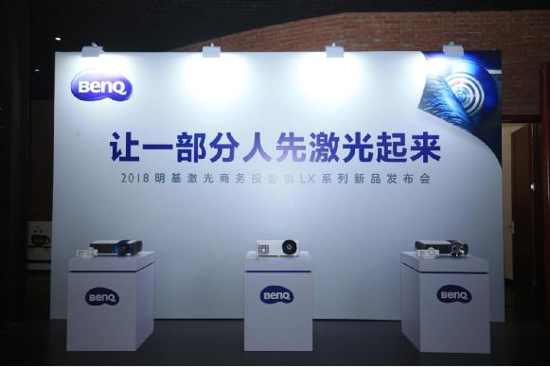 �_���@ô�õĕ�������ĕ���ͶӰ�C�᣿