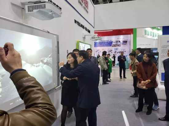 ���n�ðᵽչ���F�����|����ԭ�@�ӡ����D���ӱ�ʡ�����b��չʾ��