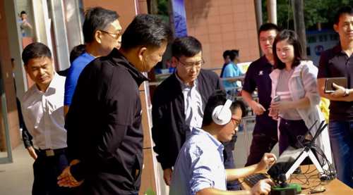 ���Ƿ��W�R��������WУ�w�У�@�����Ļ����JȡyFoot�@�߶��cٝ��