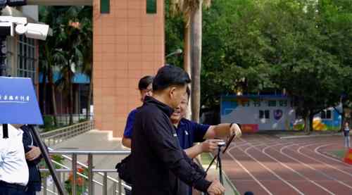 ���Ƿ��W�R��������WУ�w�У�@�����Ļ����JȡyFoot�@�߶��cٝ��