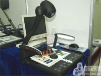 ���Ӷ�ý�w�п�չʾ�_(t��i)ϵ�Юa(ch��n)Ʒ